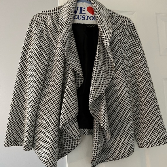 Calvin klein black and white jacket - Picture 2 of 2